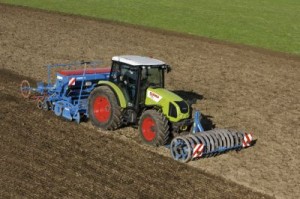 CLAAS Axos 320